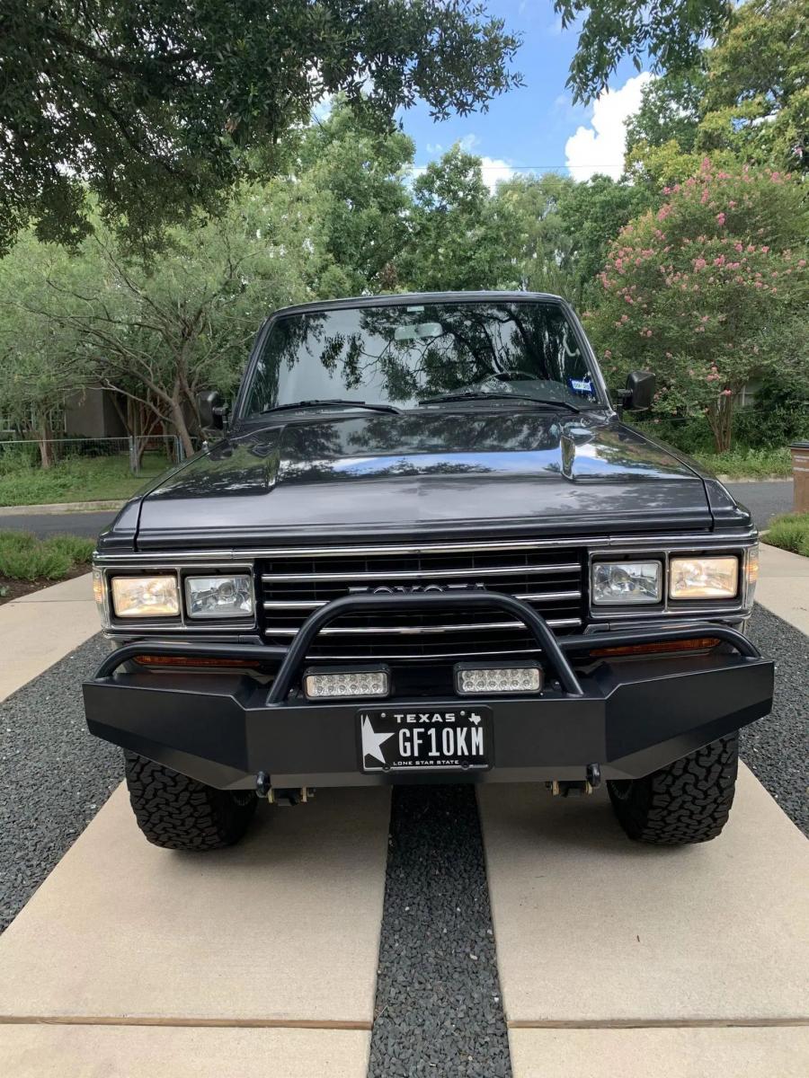 Toyota Land Cruiser (FJ62) 1988 года  (фото 10 из 164)